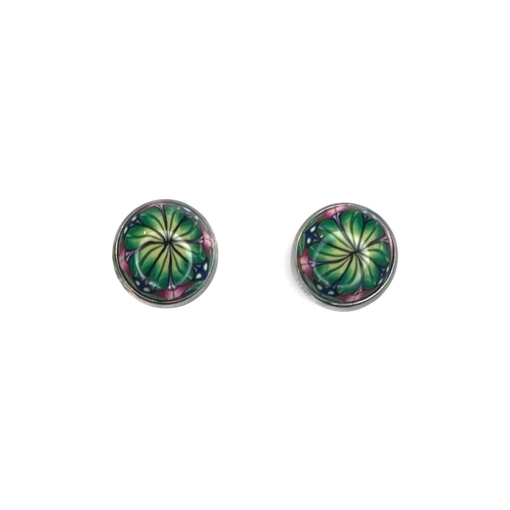 Clover Design Stud Earrings Luck Leaf Nature Cottagecore Greenery